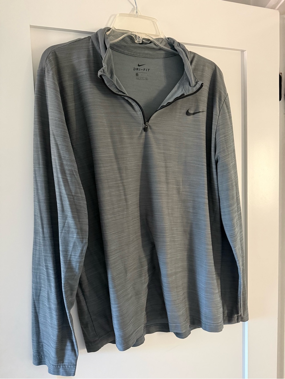 Nike Men’s Dri-FIT Light Grey Quarter-Zip Pullover